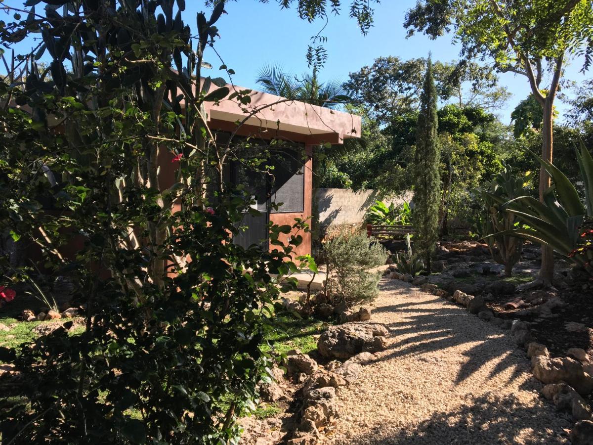 The Pickled Onion B&B And Restaurant Uxmal Santa Elena Exterior foto